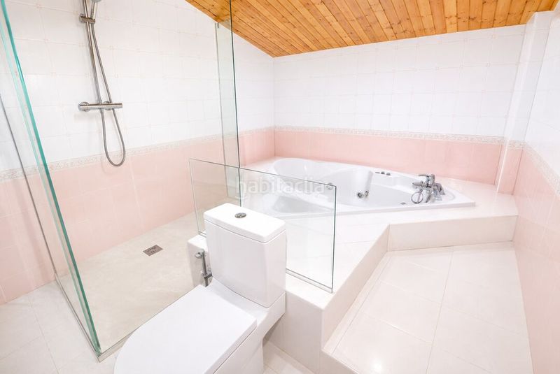 Foto 70bf68c8-a169-4a51-8c5f-a4a3b8cb3d67. Casa amb calefacció a Añorga - Zubieta - Atotxa Erreka Donostia - San Sebastián