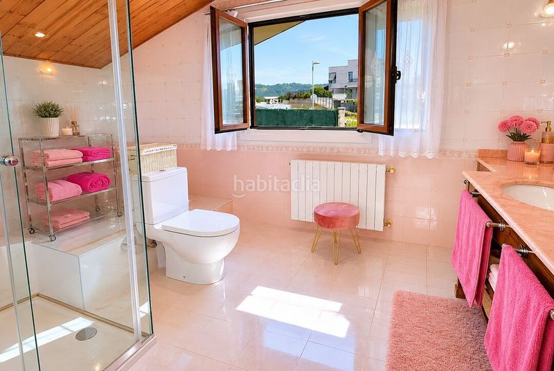 Foto 958cbfe4-05ad-4ec6-8745-b9794d5638b5. Casa amb calefacció a Añorga - Zubieta - Atotxa Erreka Donostia - San Sebastián