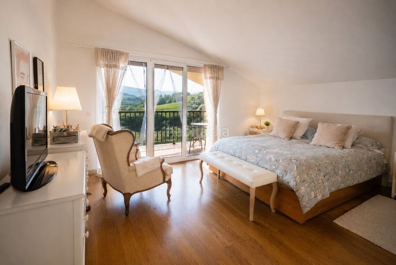 Foto ee90a1ae-8c52-46e0-8bbc-c9e220a700ef. Casa amb calefacció a Añorga - Zubieta - Atotxa Erreka Donostia - San Sebastián