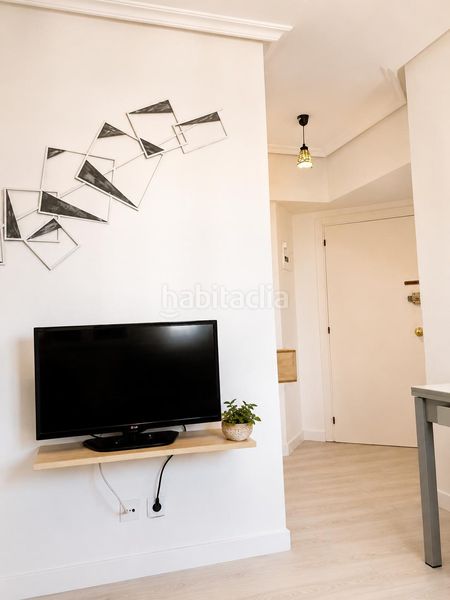 Foto f09f2f72-1bc1-405f-b4a3-15db4f3e3d52. Rent flat in Antiguo Donostia - San Sebastián