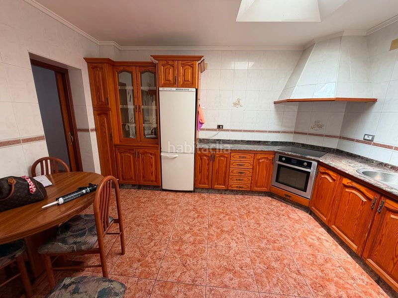 Foto c6a9015f-f711-41da-8df9-ee2479c3434d. Casa a Avenida de Abril-9 de Octubre Sagunt