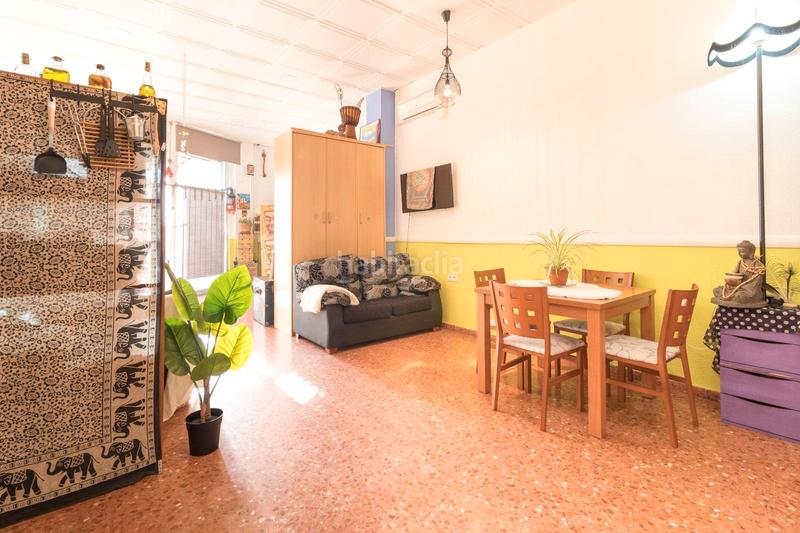 Foto 0fb86ddd-e371-41d7-8f29-2468e965de63. Local comercial en carrer quinze 27 local ideal para cualquier negocio en Tarragona