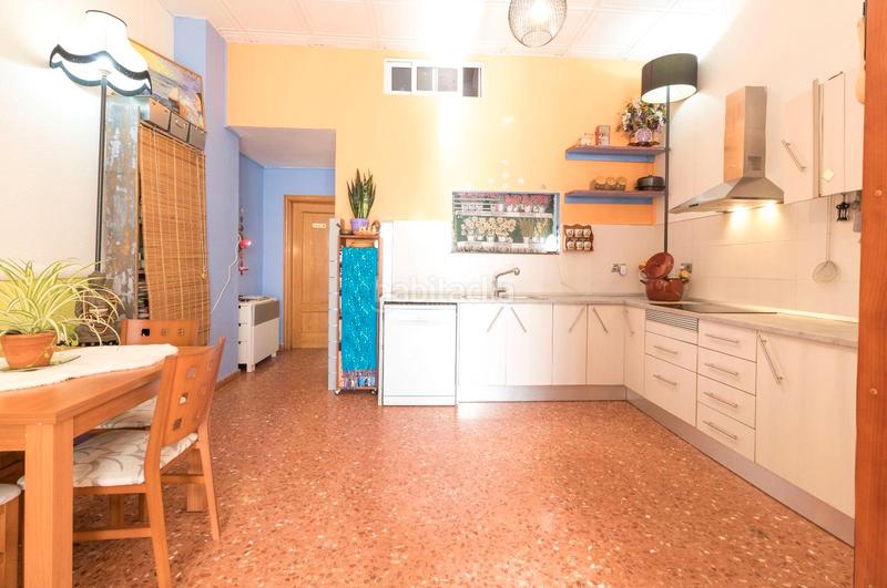 Foto 51a38602-a70f-4a8e-b56a-4ea241dbaef2. Local comercial en carrer quinze 27 local ideal para cualquier negocio en Tarragona