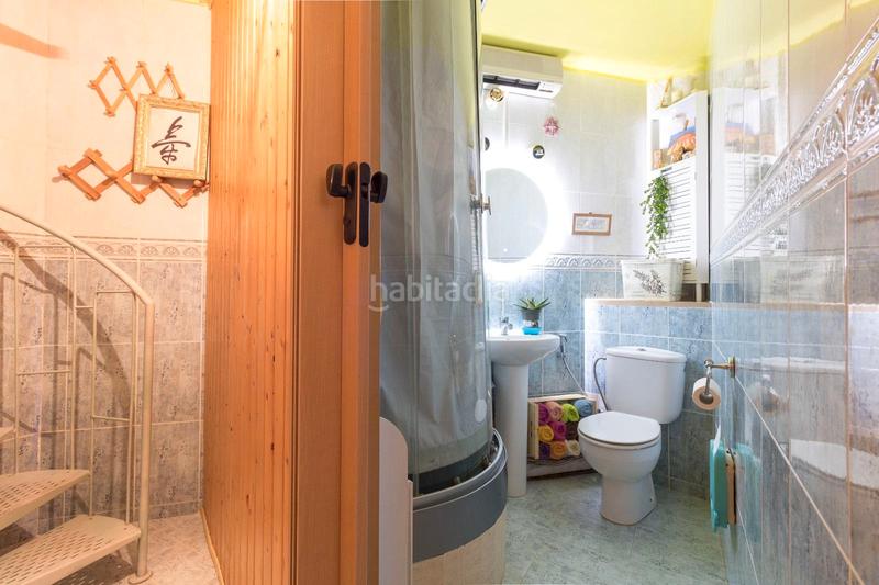 Foto ae97cbd2-23cf-4089-aba7-61a5bbee9a06. Local comercial en carrer quinze 27 local ideal para cualquier negocio en Tarragona