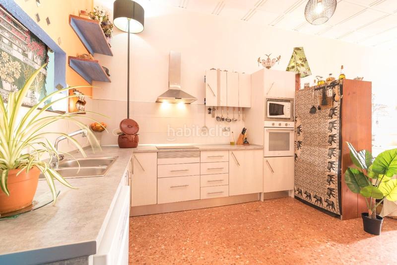 Foto e89c643e-20cd-49c7-bb21-add4149f6535. Local comercial en carrer quinze 27 local ideal para cualquier negocio en Tarragona