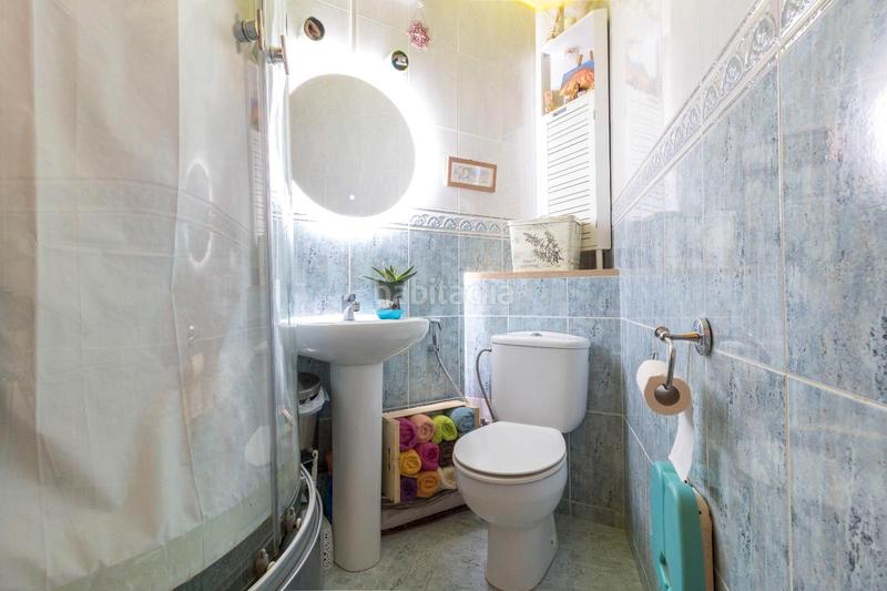 Foto ed08a2cb-d063-4a11-84e8-74386d25608d. Local comercial en carrer quinze 27 local ideal para cualquier negocio en Tarragona