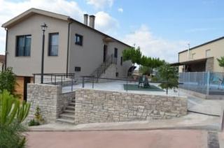 Xalet a Oluges (Les). Moderna masia exclusiva en venta