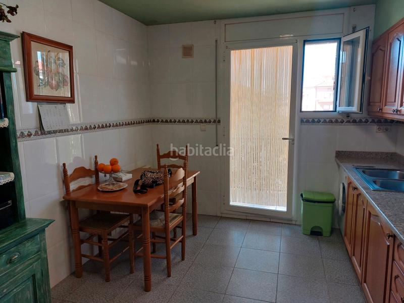 Foto 6adf0a54-3e2a-4dd0-bd0d-ec2eb3a31645. Casa adosada encantadora casa en la zona del colegio "sant josep" en Tàrrega