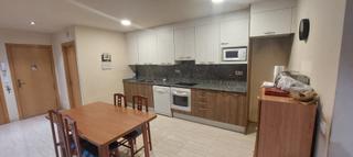 Apartament a Tàrrega. Apartamento con terraza y local para 2 vehiculos