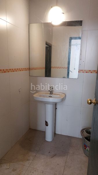 Foto d0e7341a-8e4f-4a59-bed3-ce92e15ca7e9. Affitto locale commerciale in Tàrrega
