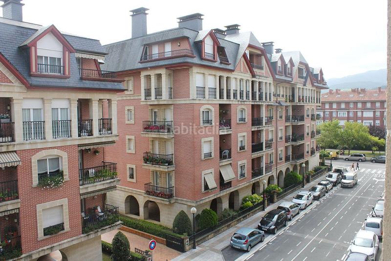 Foto 74f95ea9-5593-4f91-93e1-24db150de053. Lloguer aparcament cotxe a Zarautz