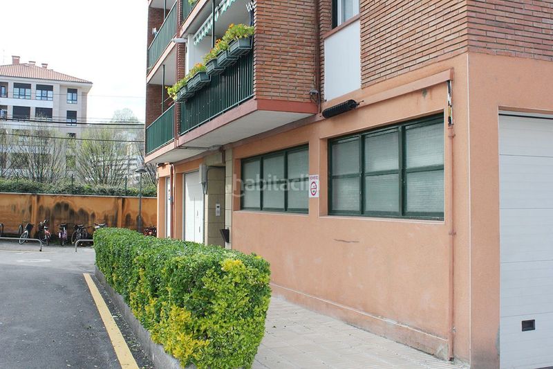 Foto 50c8ed29-6bff-4f9a-b61d-0bc04fec4712. Local comercial a Zarautz