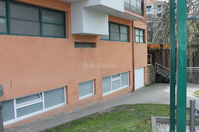 Foto 6d13e68d-ce46-43b3-b256-9e2d3bb69947. Local comercial a Zarautz