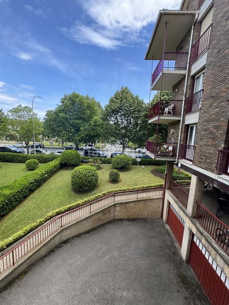 Foto 323fce38-fc8a-48cf-9746-fe7fef9d112e. Pis a Zarautz