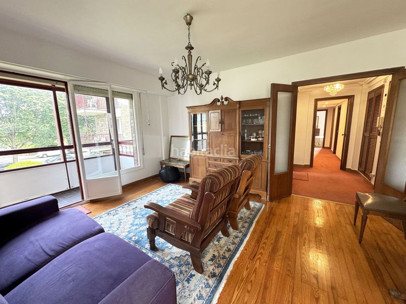 Foto 547ea325-f637-421f-a3d1-390f5b21972b. Pis a Zarautz