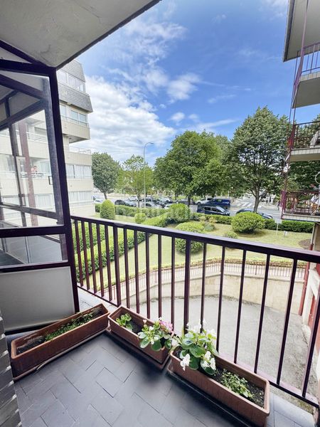 Foto b2256db6-7af5-4b86-af5e-28a6a1b9e302. Pis a Zarautz