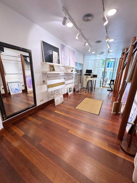 Foto 71c9d431-94a4-40bb-af03-d597cf659cbd. Local comercial a donibane a Zarautz