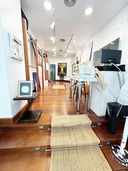 Foto bb5a7daf-8360-4aaf-bad0-8262ab9c9455. Local comercial a donibane a Zarautz