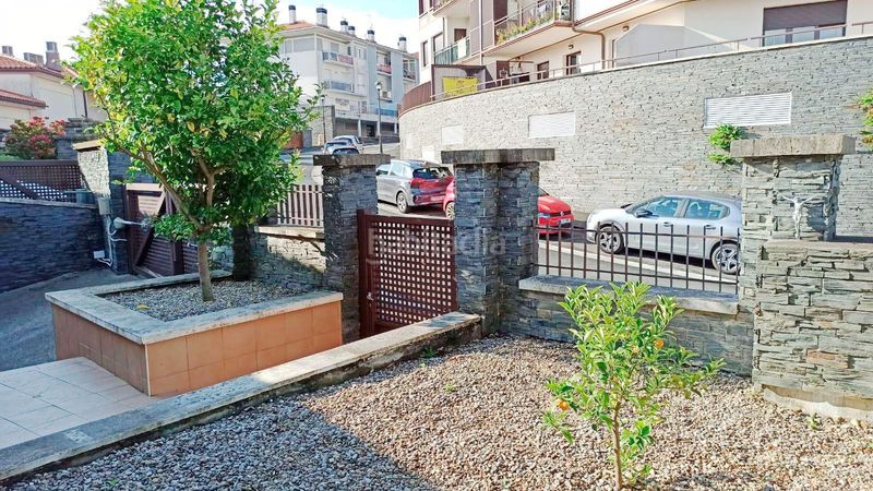 Foto ee74420b-433d-4eef-a45e-6f99e34a8d77. Casa adossada amb calefacció a Aia