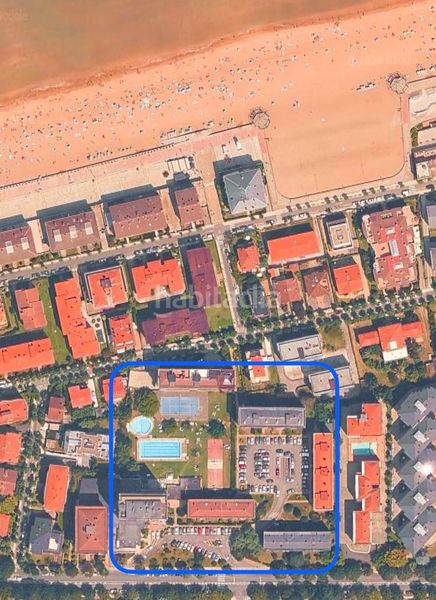 Foto c5636b68-61da-4f5d-8078-3b16a9ff5e45. Estudi amb piscina a Zarautz