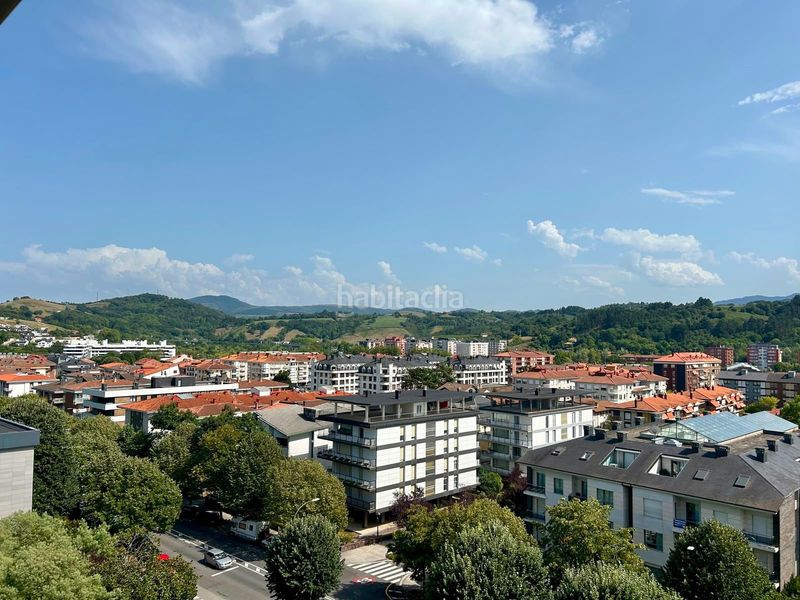 Foto d4ed9314-754e-4381-b6a9-52c61b58dbc8. Estudi amb piscina a Zarautz
