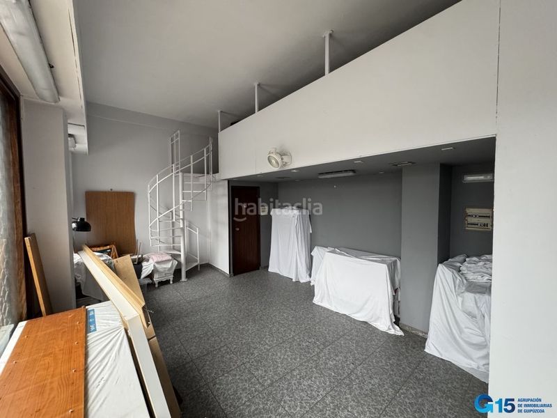 Foto 4c76337b-6a24-4c66-82c0-a0704c9706f8. Locale commerciale in Pinar - Anaka - Belaskoenea Irun