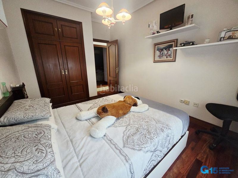 Foto a124c6cb-a3be-49e7-8d6d-935c2a0b240f. Pis amb calefacció aparcament a Capuchinos - Galtzaraborda Errenteria