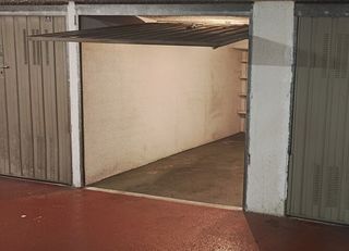 Lloguer Aparcament cotxe a Iztieta - Olibet. Garaje cerrado plaza de la música