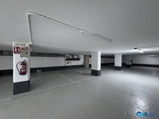 Aparcament cotxe a Centro