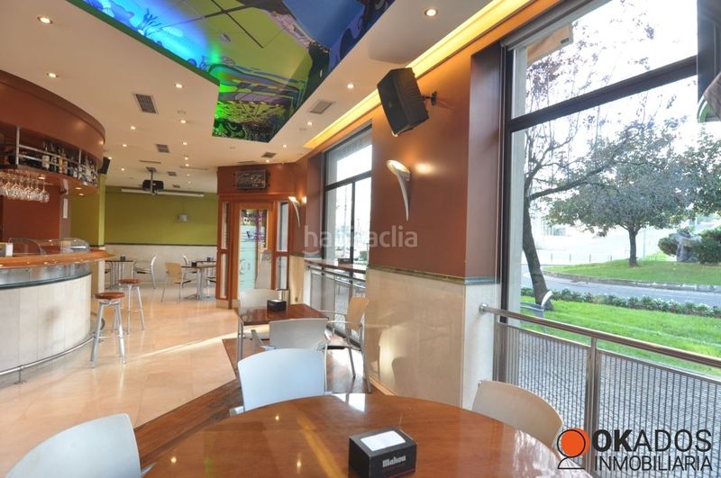 Foto 523c0ced-ab62-4db1-a2e8-fcee2ef2a7b6. Local comercial en herriko plaza 11 en Pasaia