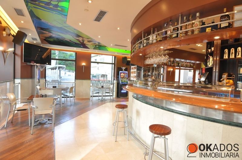 Foto 695a1b9a-71b6-43e4-b410-6f161691d53f. Local comercial en herriko plaza 11 en Pasaia