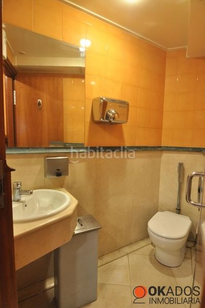 Foto 9d83b6a1-44d1-4db2-8989-a5798758108b. Local comercial en herriko plaza 11 en Pasaia