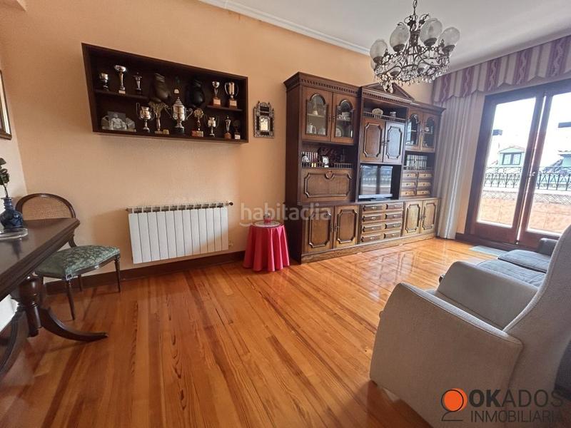 Foto ec295077-2ccb-44f8-9c00-6a35ae534e59. Appartamento in txurruka kalea 4 in Área Romántica Donostia - San Sebastián