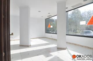 Local Comercial  Serapio mujika. Local muy luminoso para para uso comercial u oficina profesional