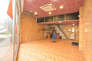Local Comercial a De julio urkijo ibilbidea 37. Local comercial a pie de calle con amplio escaparate