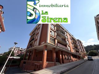 Appartement à Calle poeta jose hierro 5. Piso centro