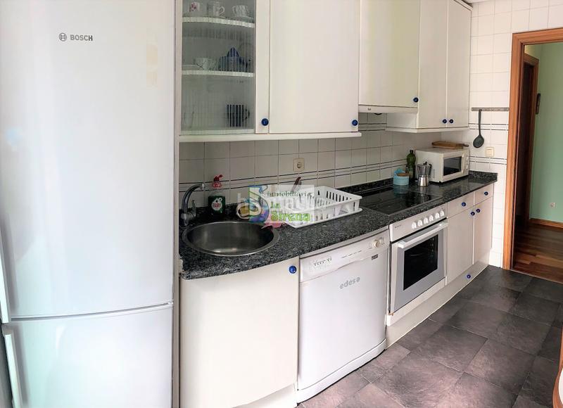 Foto d4b6914c-1233-4f92-834b-f624613240c0. Rent flat with heating parking pool in Centro Castro - Urdiales