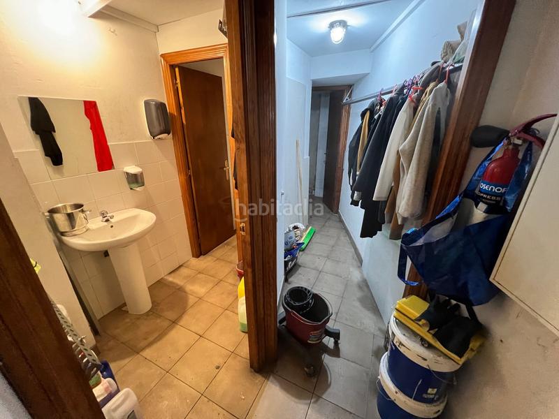 Foto 424f371b-1e3c-4b02-854c-47eb1d1848c6. Local comercial en Lasesarre Barakaldo