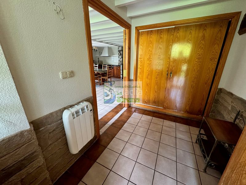 Foto 3ff8e668-add1-4ef2-bcdd-7385cd6b408b. Casa amb calefacció aparcament a Guriezo