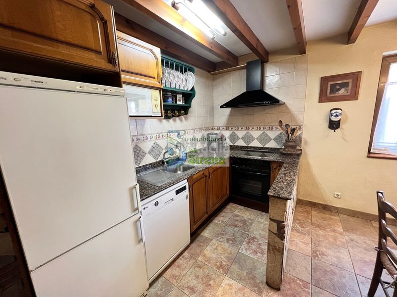 Foto 6ccf2bb7-9d51-4f00-bdc0-73e6d116a8b1. Casa amb calefacció aparcament a Guriezo