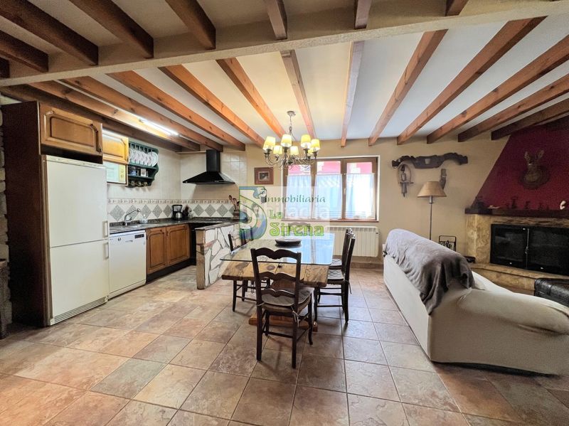 Foto 83b41952-a733-4533-a4f6-789b96b27d4b. Casa amb calefacció aparcament a Guriezo