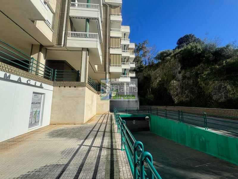 Foto 942bdb6a-9bae-40b5-b459-27414cb8a7bb. Local comercial a calle manuel urquijo 2 a Playa Ostende Castro - Urdiales