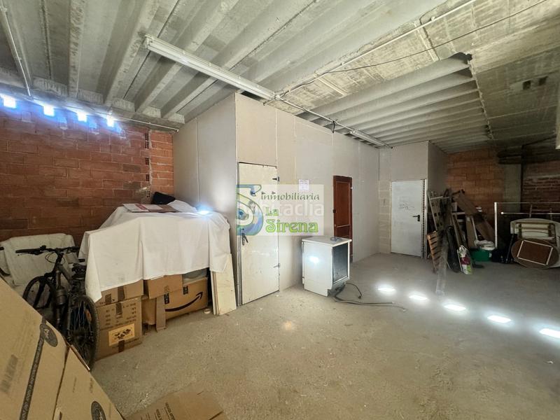 Foto a3b29f23-ab43-40bc-808a-059d71f288b5. Local comercial a calle manuel urquijo 2 a Playa Ostende Castro - Urdiales