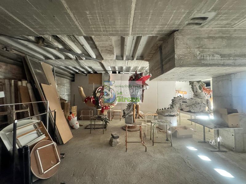 Foto d828147f-7bc4-4345-bdde-a9ed32b5b3bb. Local comercial a calle manuel urquijo 2 a Playa Ostende Castro - Urdiales