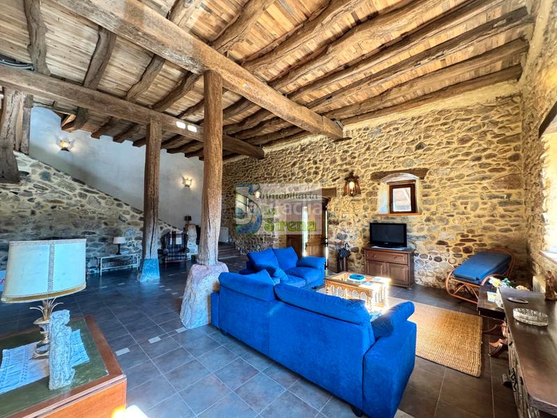 Foto b5d413a1-b4fa-4f2e-a980-7e5f69b48521. Maison dans barrio sámano-monteale 262a dans Samano Castro - Urdiales