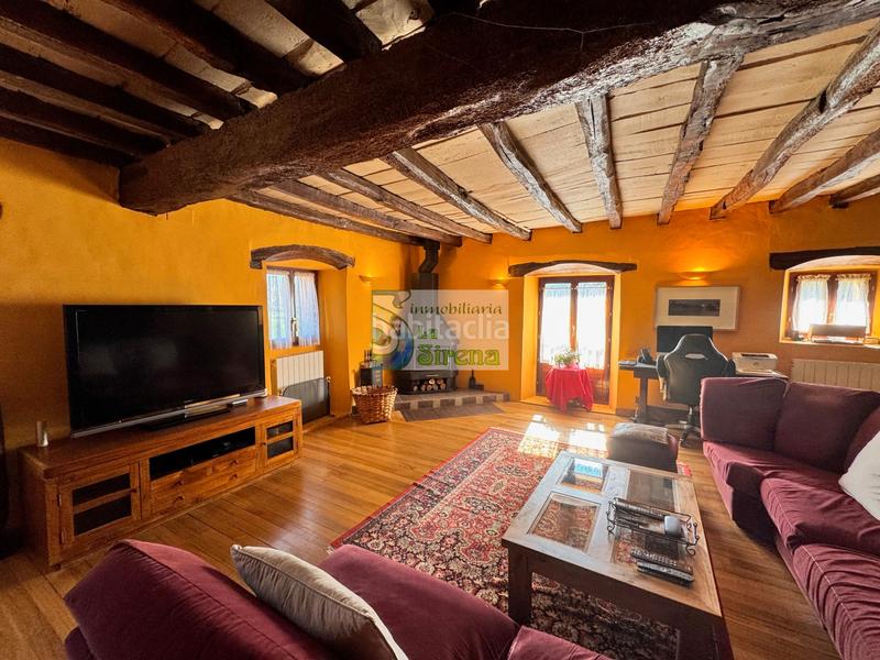 Foto f35c12b2-6068-4036-a0dc-9fe6299d60a3. Maison dans barrio sámano-monteale 262a dans Samano Castro - Urdiales