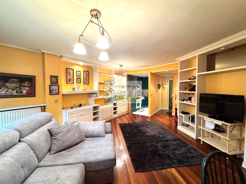 Foto 33a7a6ac-a946-4354-b2d9-1af7ae2c2e50. Apartamento en avenida riomar 1 apartamento Cotolino en Castro - Urdiales