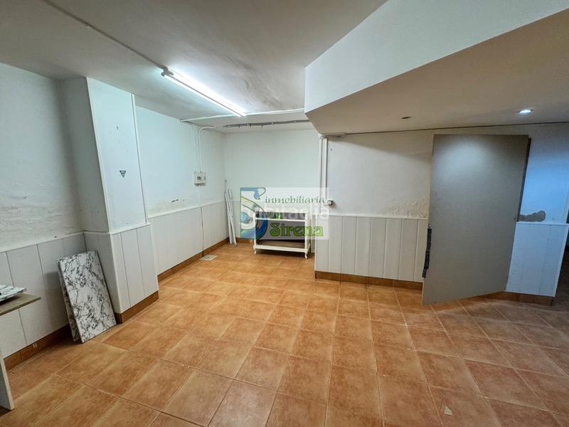 Foto 9d44026b-9d5b-4c65-a0d2-705a844a272d. Alquiler local comercial en calle de silvestre ochoa 4 alquiler local Centro en Castro - Urdiales