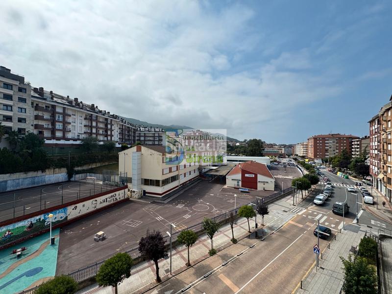 Foto c6128733-8b2b-4876-bcd3-09404a37b0b2. Alquiler piso en calle república argentina 4 alquiler Centro temporal en Castro - Urdiales