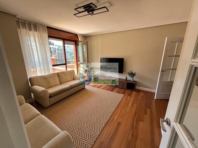 Foto 90ac997c-693f-4db9-9cd5-6bda1b06a99b. Rent flat in calle miguel de cervantes 3 in Brazomar Castro - Urdiales